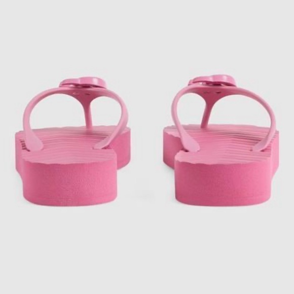 GUCCI Pascar Flip Flops in Chevron Rubber Pink - Picture 9 of 10